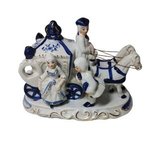 Vintage Colonial Figurine Cobalt Blue and White Porcelain Lady‎ Coach Horses SEE
